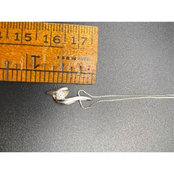 Sirena Collection 1/8 Carat Diamond 24kt white gold Pendant Necklace - Picture 7 of 8